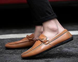 photo de Paire De Mocassins Stylés Pour Homme - Marron